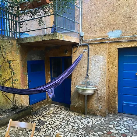 Apartament Blu Klein *